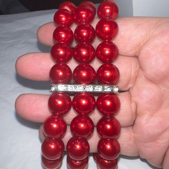 Vintage Red Faux Pearl and Rhinestone Three Band Stretch Bracelet - Picture 6 of 8